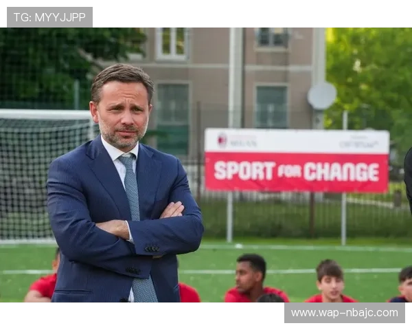 如何通过米兰体育的网址获取最新的球队动态和赛事安排